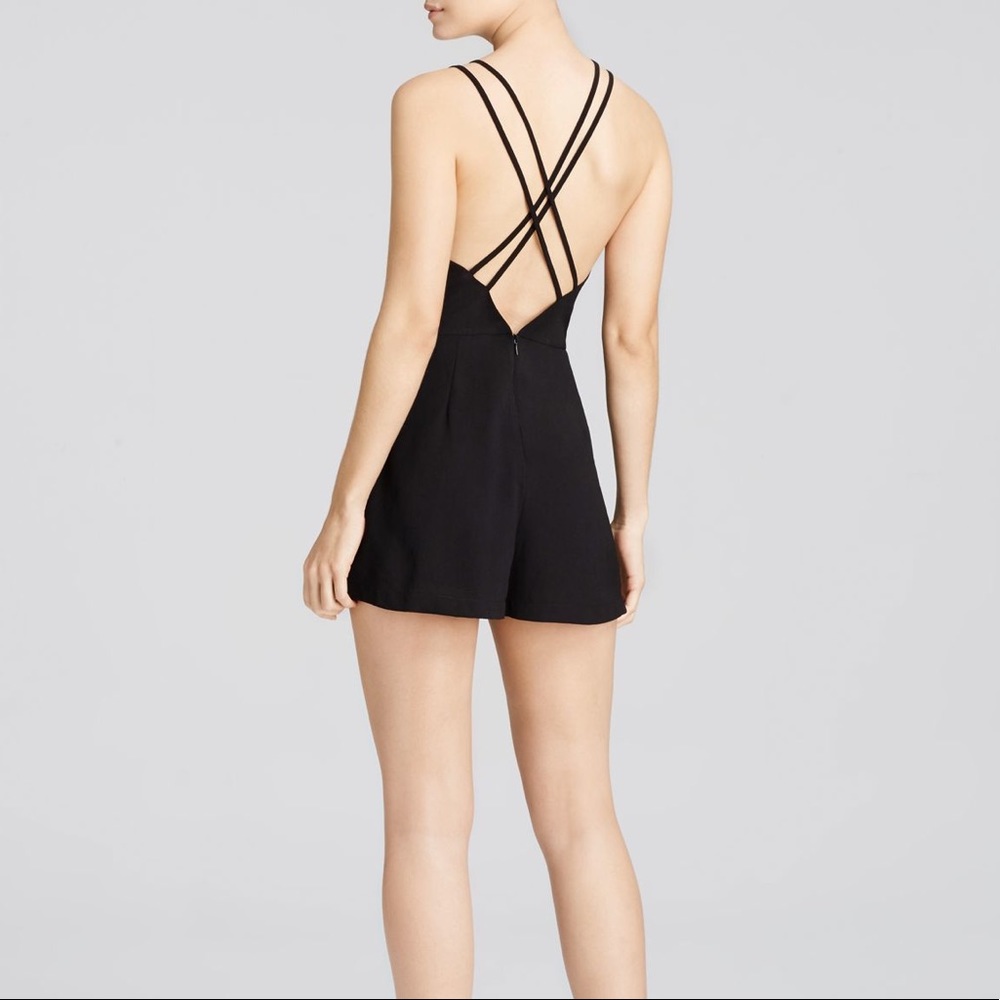 LUSH Strappy Back Romper w/ pockets - Picture 3 of 8